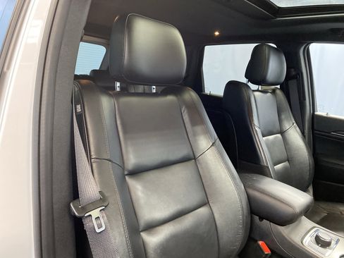 Certified 2022 Jeep Grand Cherokee Limited image 48