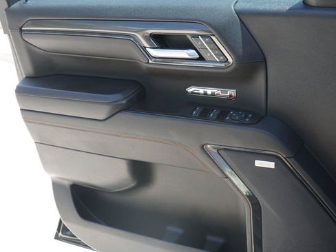Used 2023 GMC Sierra 1500 AT4 w/ AT4 Premium Package AWD/4WD image 19