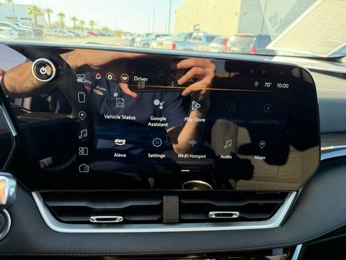 Used 2025 Chevrolet Equinox LT image 27