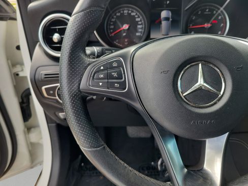 Used 2019 Mercedes-Benz GLC 300 image 14