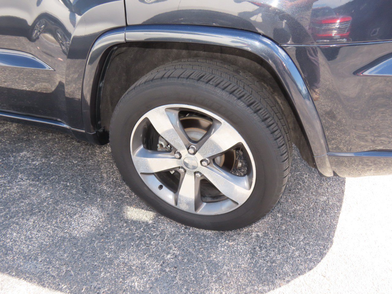 Used 2015 Jeep Grand Cherokee Overland RWD image 17