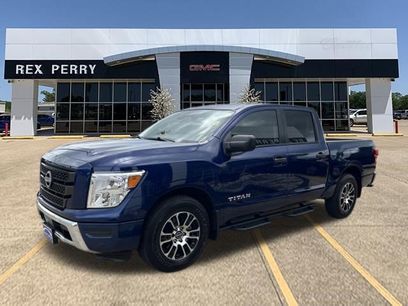 Used 2024 Nissan Titan SV w/ SV Convenience Package