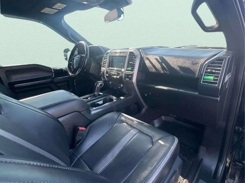 Used 2018 Ford F150 Platinum w/ Equipment Group 701A Luxury AWD/4WD image 9