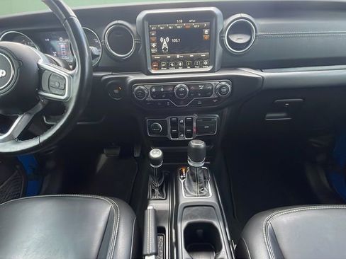 Used 2021 Jeep Wrangler Unlimited Sahara w/ Dual Top Group image 23