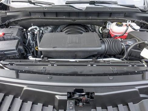 New 2026 Chevrolet Suburban Premier AWD/4WD image 11