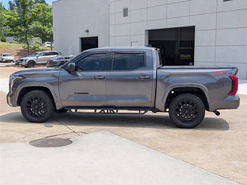 Used 2022 Toyota Tundra SR5 w/ TRD Sport Package AWD/4WD image 31