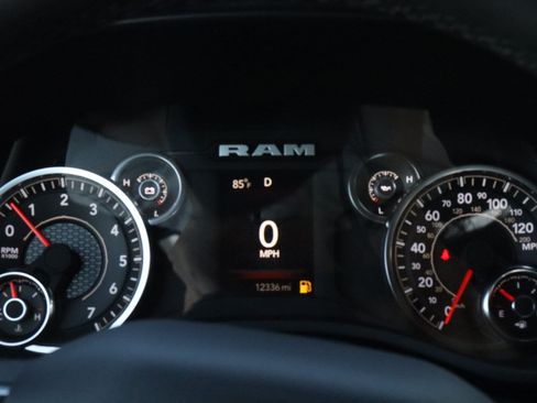 Used 2025 RAM 1500 Big Horn AWD/4WD image 30