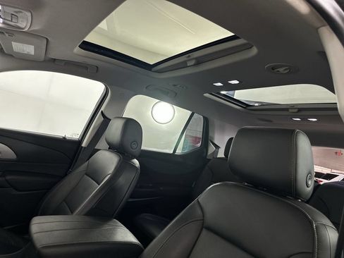 Used 2020 Chevrolet Traverse LT w/ LT Premium Package AWD/4WD image 21
