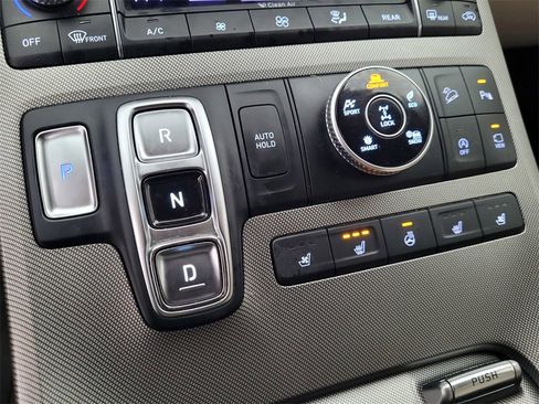 Used 2020 Hyundai Palisade Limited w/ Winter Weather Package image 24