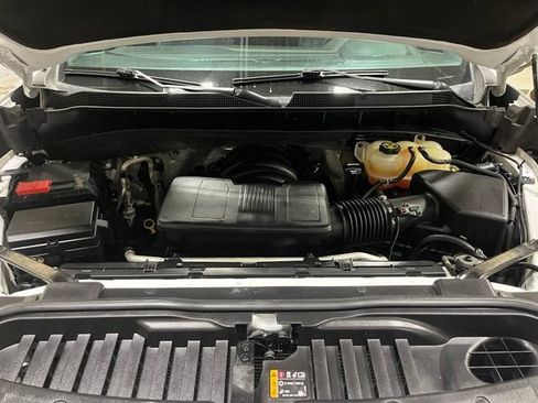 Used 2022 Chevrolet Silverado 1500 High Country w/ High Country Premium Package AWD/4WD image 29