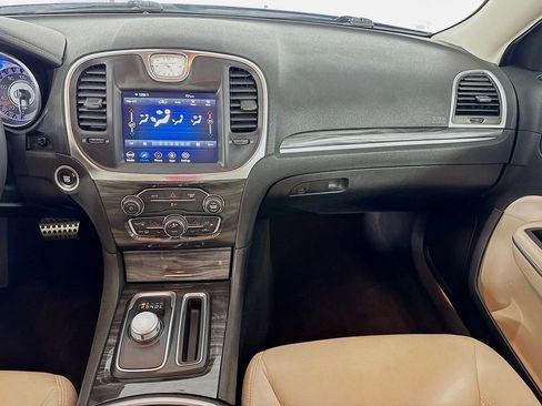 Used 2021 Chrysler 300 Touring w/ Chrome Appearance Package image 24