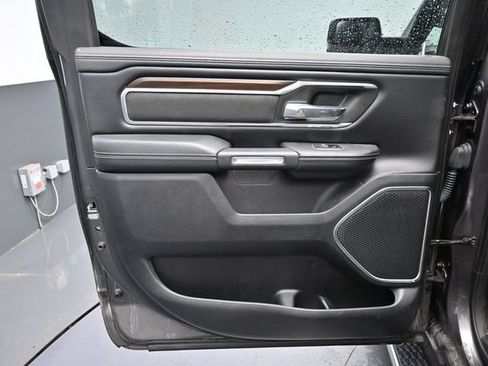 Used 2021 RAM 1500 Laramie AWD/4WD image 34