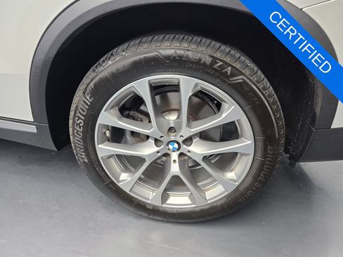 Used 2024 BMW X5 xDrive40i w/ Executive Package AWD/4WD image 17