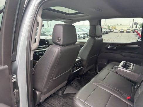 Used 2025 GMC Sierra 1500 Elevation w/ Elevation Premium Package AWD/4WD image 19