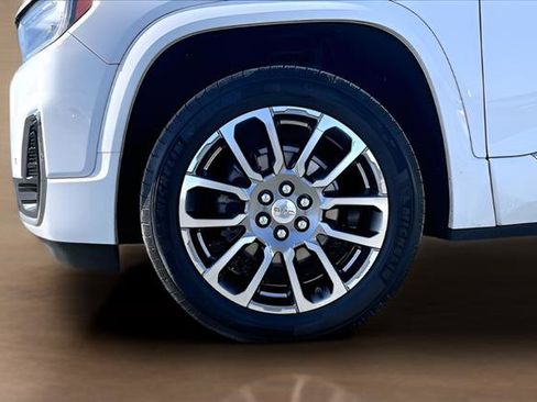 Used 2023 GMC Acadia Denali w/ Denali Technology Package AWD/4WD image 8