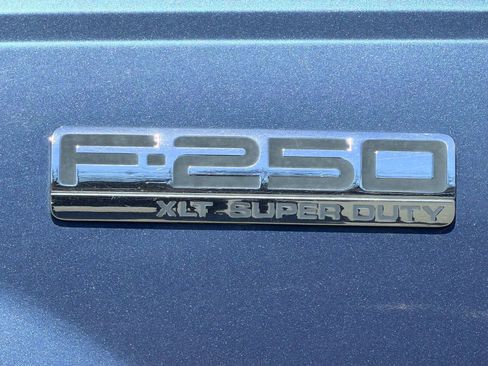 Used 2005 Ford F250 XLT image 4