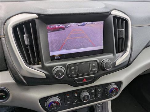 Used 2019 GMC Terrain SLT image 12