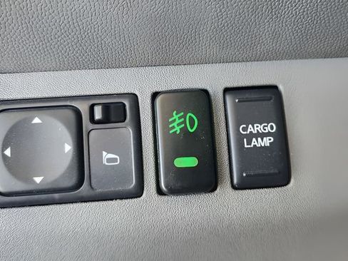 Used 2017 Nissan Frontier SV image 23