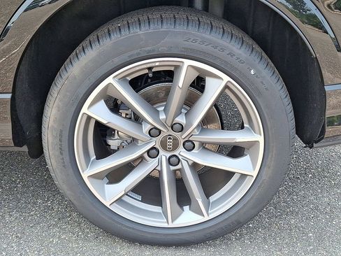 New 2025 Audi Q3 2.0T Premium image 10