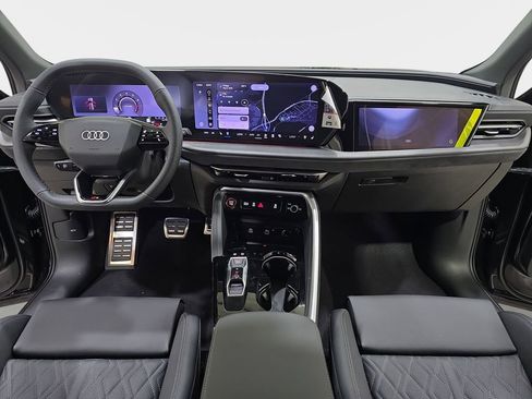 New 2026 Audi SQ5 Prestige AWD/4WD image 9