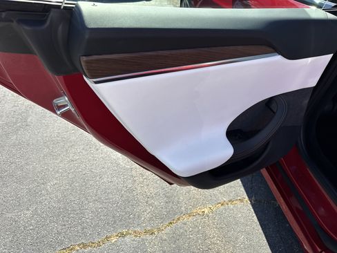 Used 2022 Tesla Model S image 21