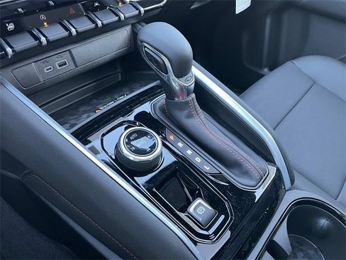 New 2025 Chevrolet Colorado Z71 w/ Technology Package image 16