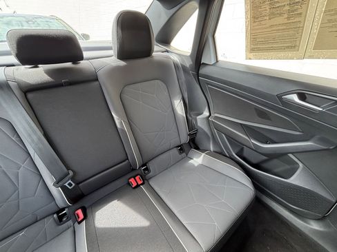 Used 2025 Volkswagen Jetta Sport image 38