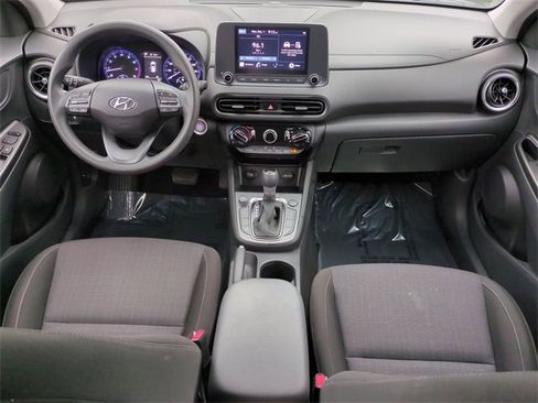 Used 2023 Hyundai Kona SEL w/ Winter Weather Package image 15