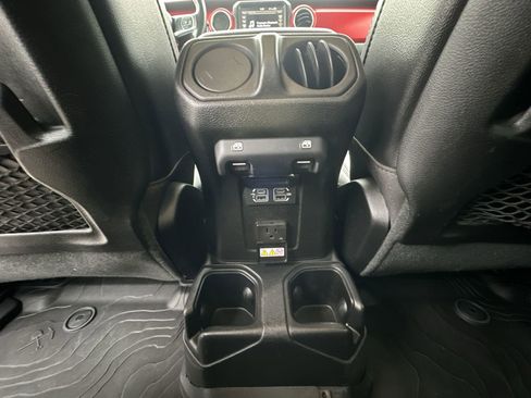 Used 2020 Jeep Gladiator Rubicon image 21