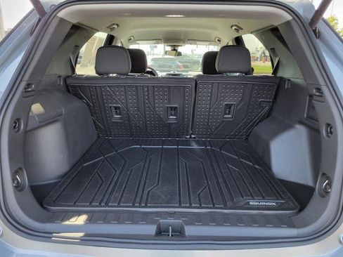 Used 2024 Chevrolet Equinox LT w/ LPO, Floor Liner Package FWD image 31