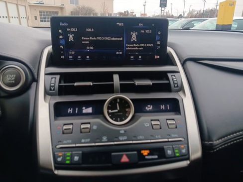 Used 2018 Lexus NX 300 image 15