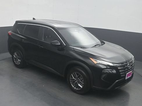Used 2026 Nissan Rogue SV FWD image 18