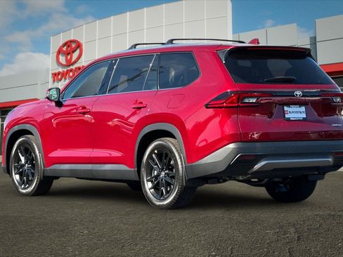 Certified 2026 Toyota Grand Highlander FWD image 5
