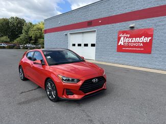 Used 2020 Hyundai Veloster 2.0 Premium FWD video 1