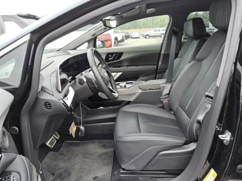 Used 2025 Cadillac Optiq Luxury 2 AWD/4WD image 5