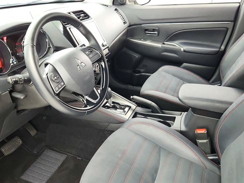 Used 2025 Mitsubishi Outlander Sport AWD image 25