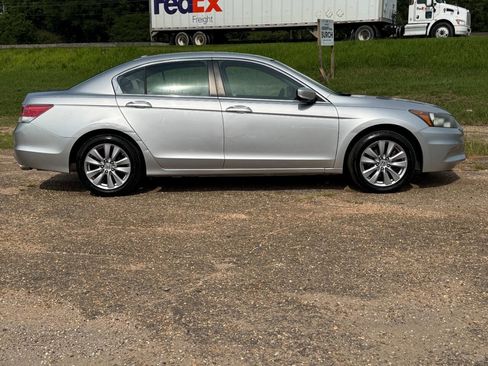 Used 2012 Honda Accord EX-L image 6