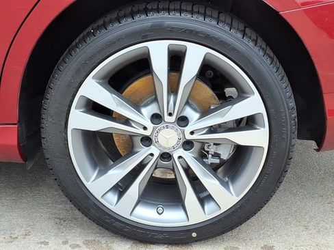 Used 2016 Mercedes-Benz C 300 4MATIC Sedan w/ Surround View Package image 3