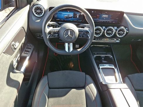 Used 2025 Mercedes-Benz GLA 250 GLA 250 image 12