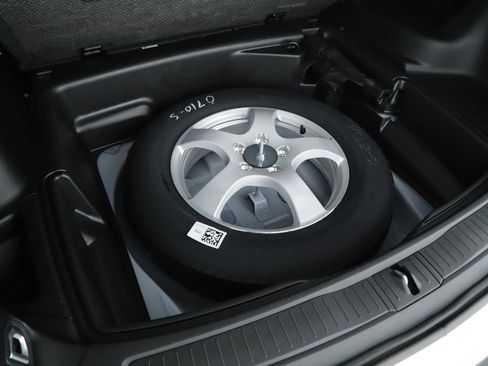 New 2025 Jeep Grand Cherokee Altitude image 17