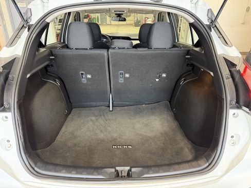 Used 2021 Nissan Kicks S FWD image 26
