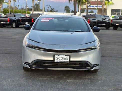 Used 2024 Toyota Prius LE image 2