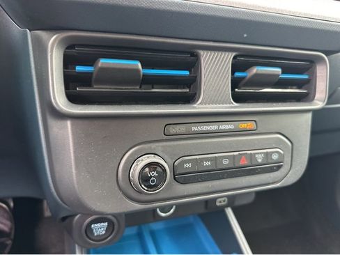 Used 2025 Ford Maverick XLT w/ Equipment Group 302A image 27