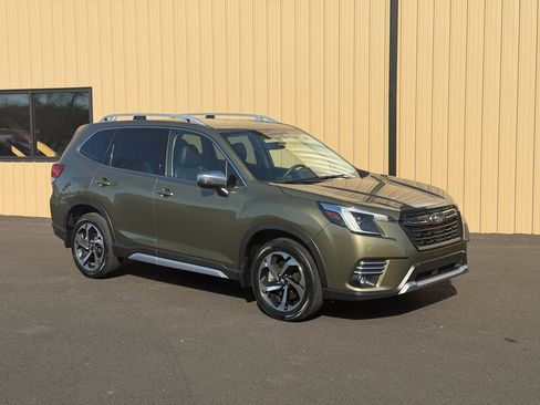 Used 2024 Subaru Forester Touring w/ Convenience Package image 14