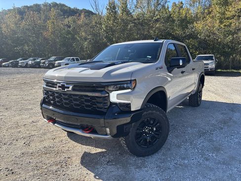 New 2026 Chevrolet Silverado 1500 ZR2 AWD/4WD image 2