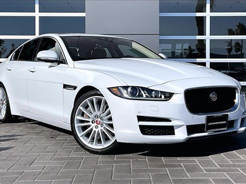 Used 2018 Jaguar XE Portfolio RWD image 3