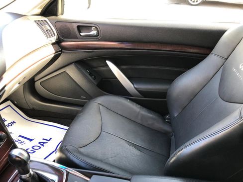 Used 2013 INFINITI G37 Journey w/ Premium Pkg image 26