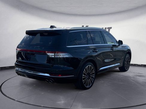 Certified 2025 Lincoln Aviator Black Label AWD/4WD image 5