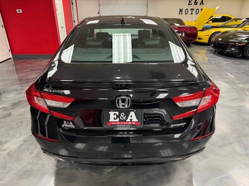 Used 2018 Honda Accord Sport image 9