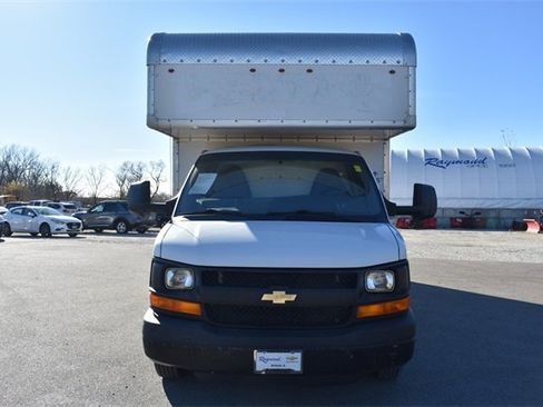 Used 2015 Chevrolet Express 3500 Extended image 8